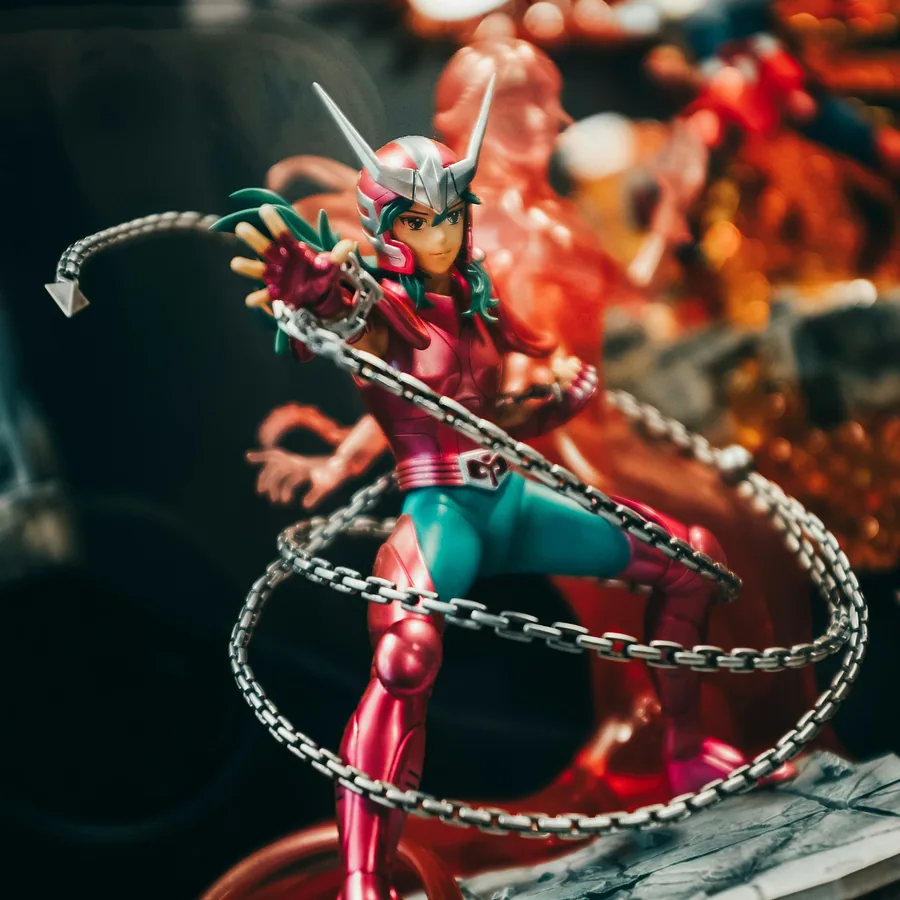 Étagère figurines anime éclairée